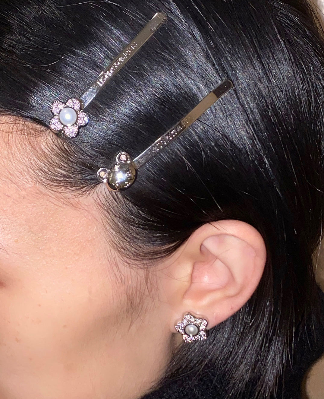 USELESS OBJECTS Window Flower Hairpin