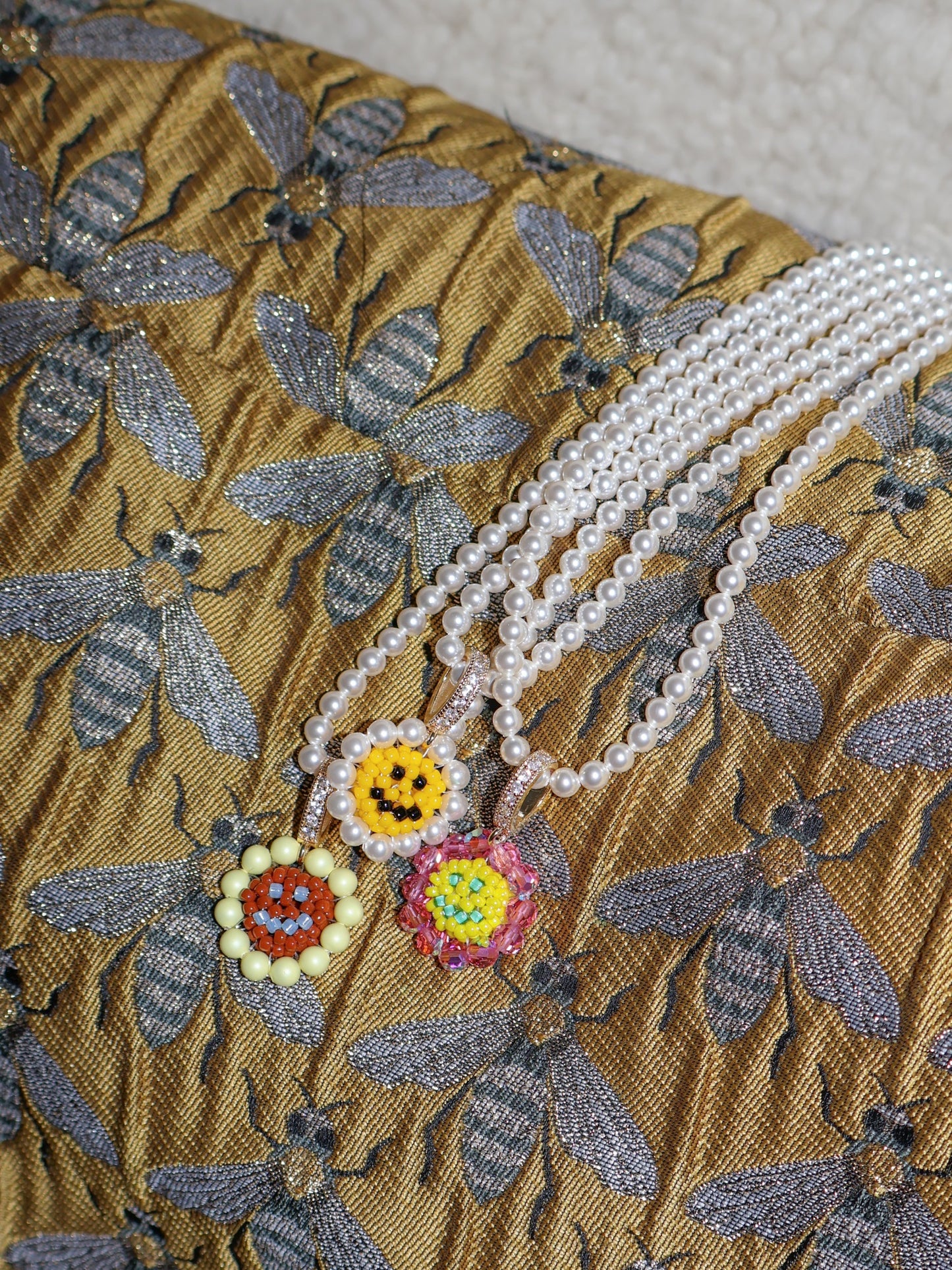 SNBC Smiling Dandelion Pearl Necklace