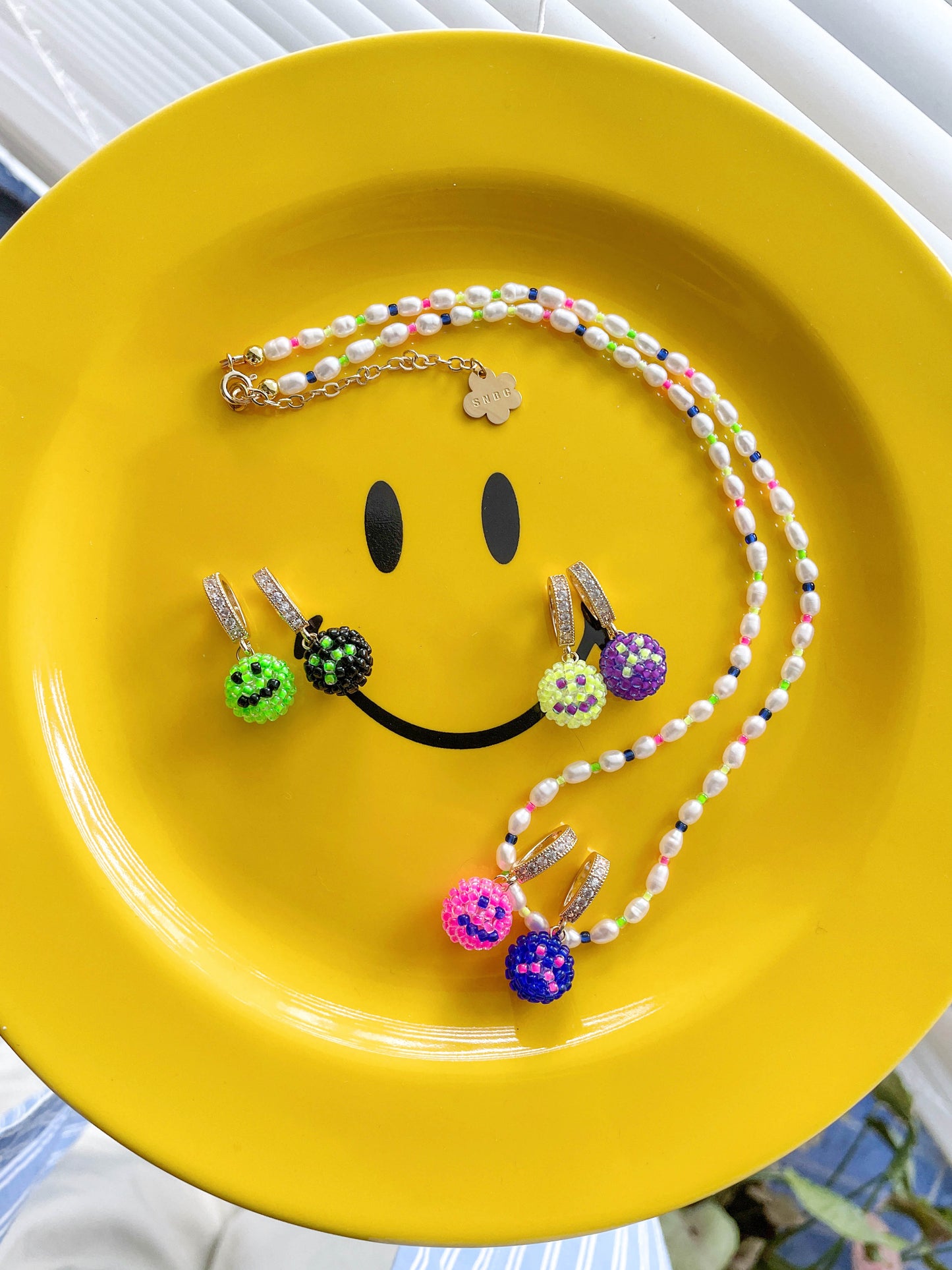 SNBC Laughing and Crying Face Natural Pearl Necklace