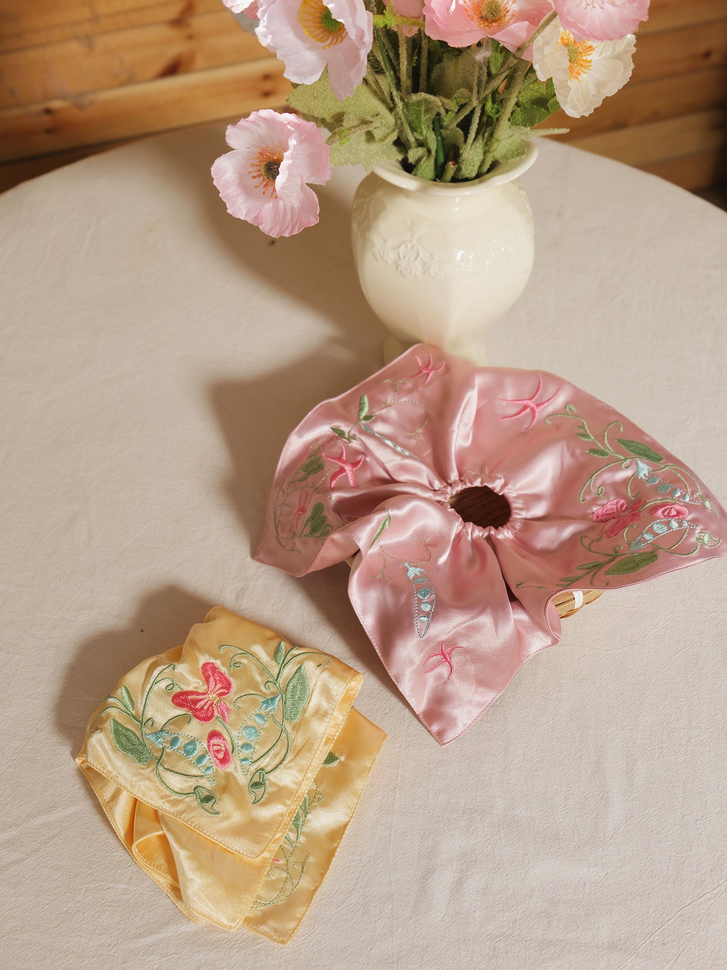 Within Without Pea Tip Pattern Satin Hair Tie