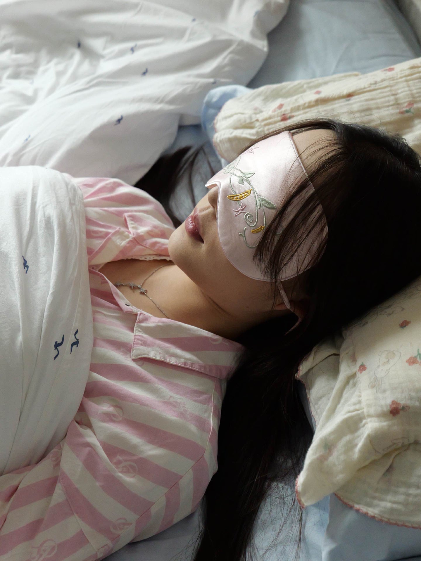 Within Without Pea Tip Pattern Silk Eye Mask
