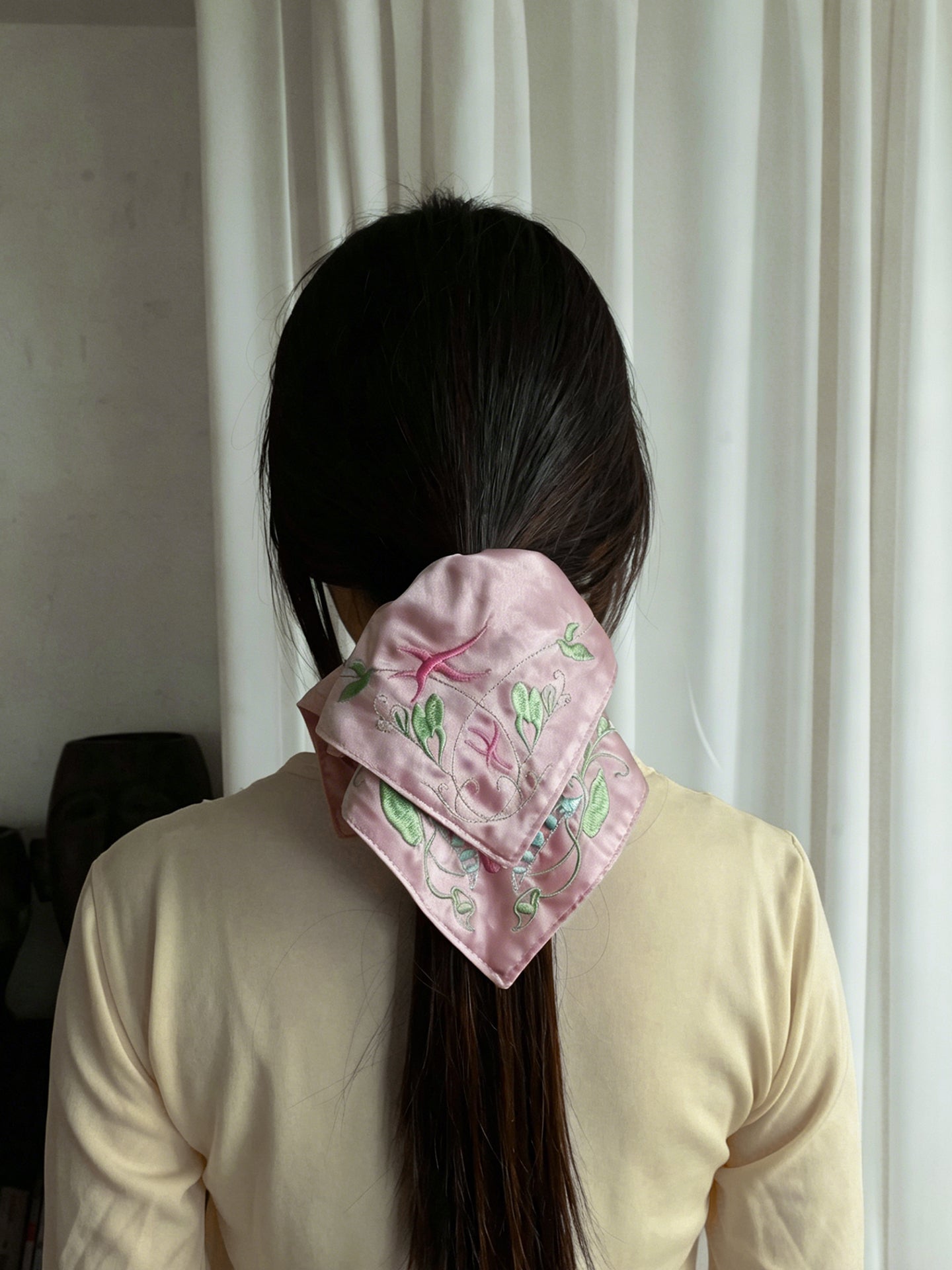 Within Without Pea Tip Pattern Satin Hair Tie