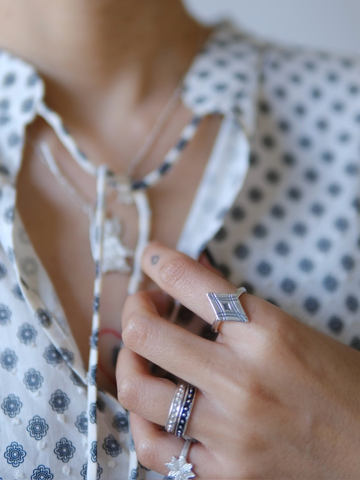 MERE Intersecting Light Open Ring