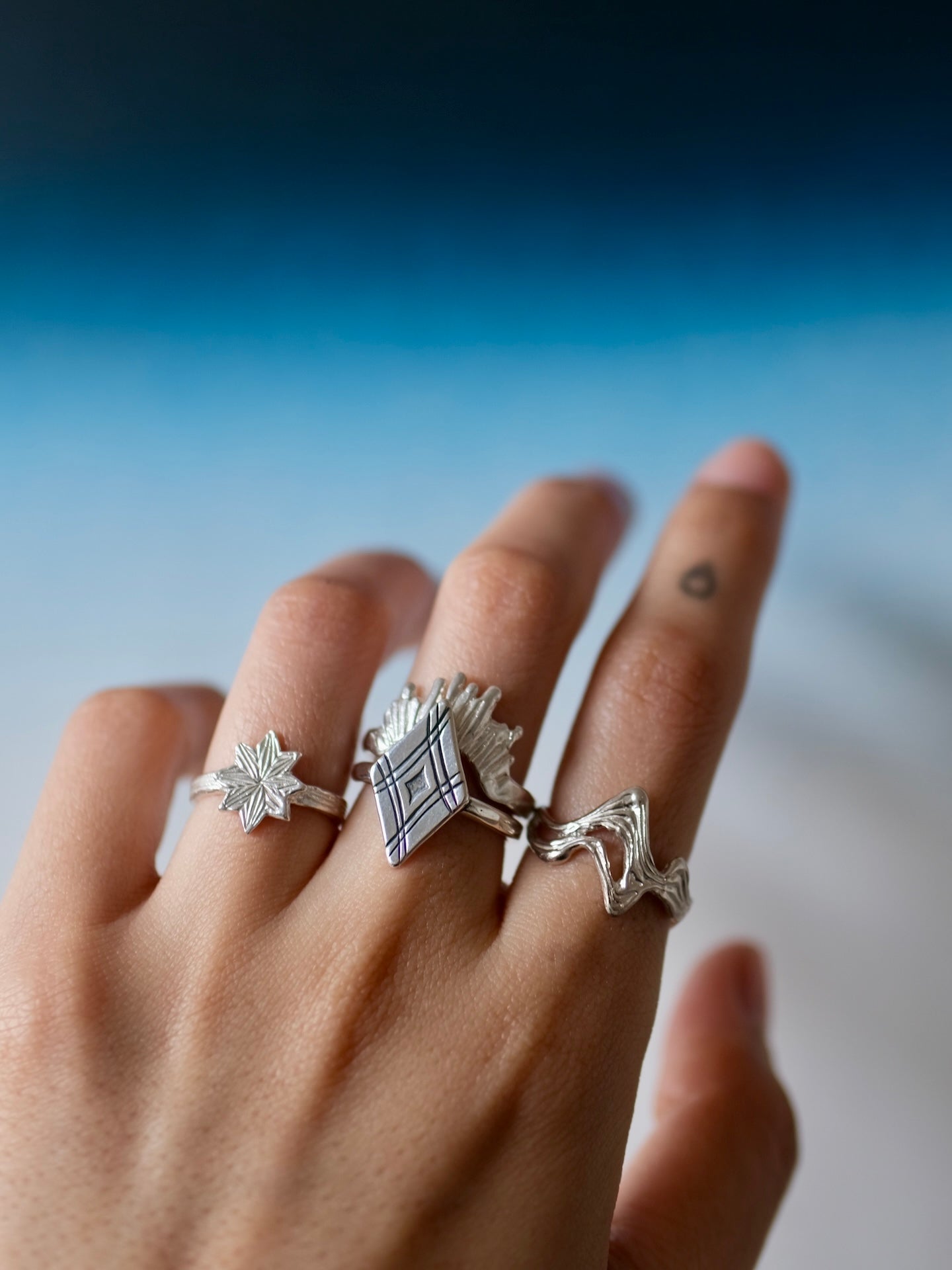 MERE Intersecting Light Open Ring