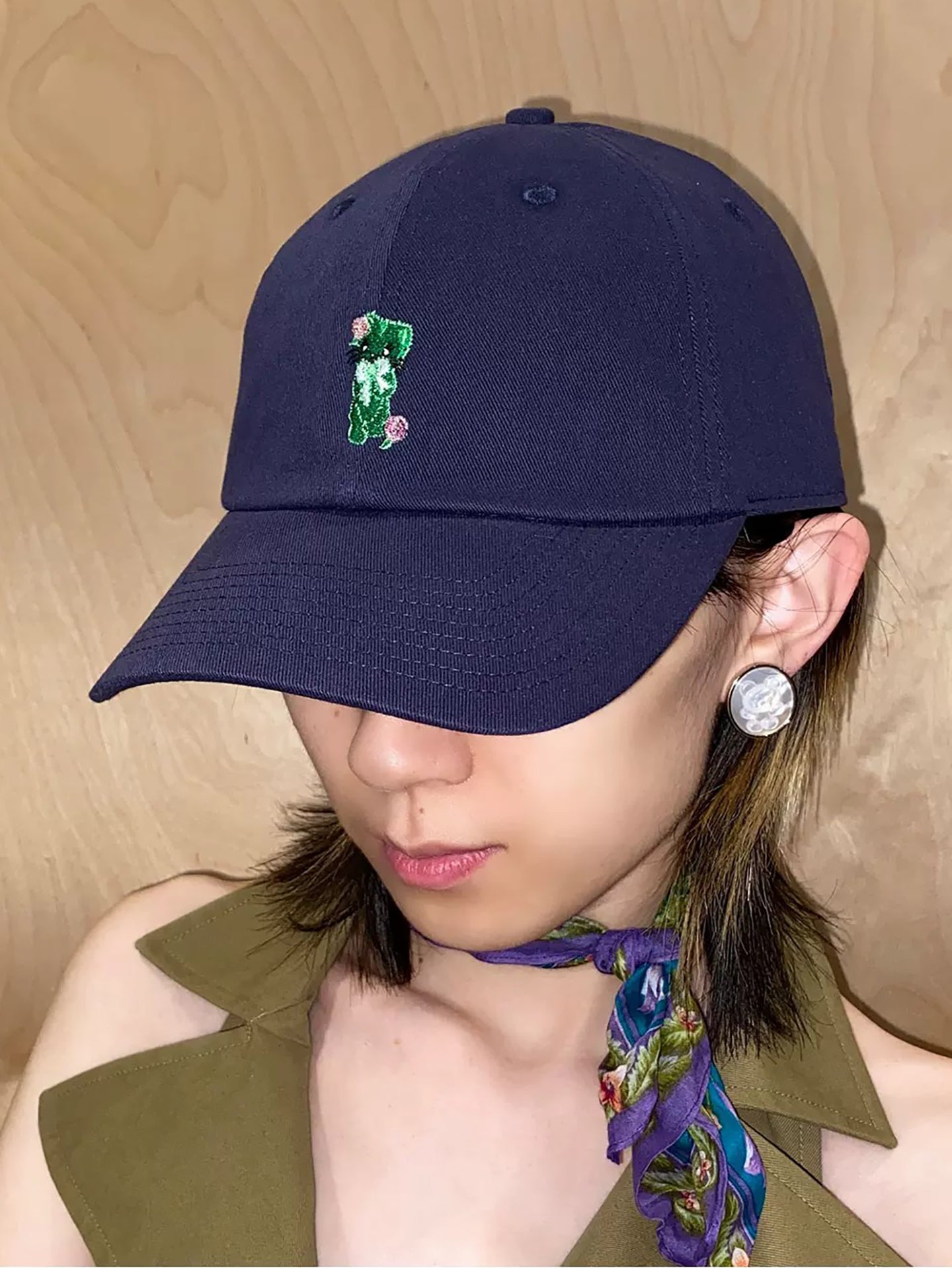 USELESS OBJECTS ipets Pet Buddy Baseball Cap
