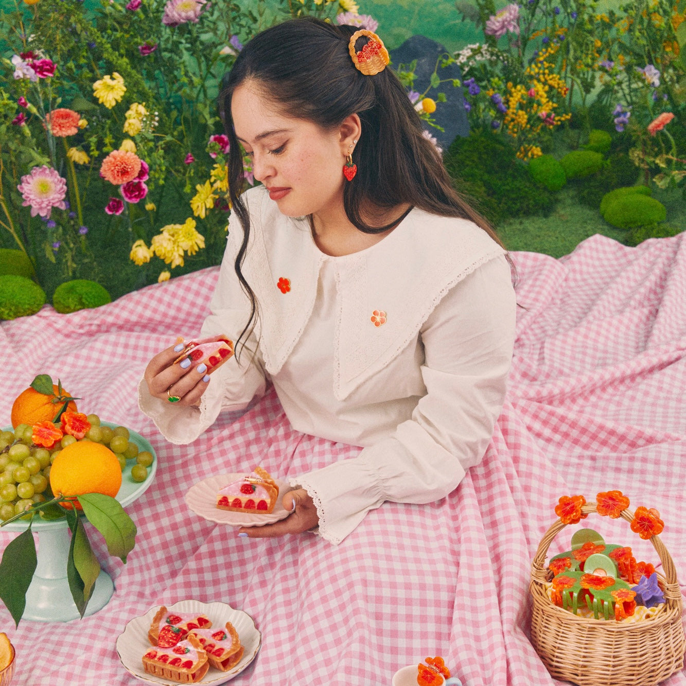 Coucou Suzette Strawberries Basket Hair Claw